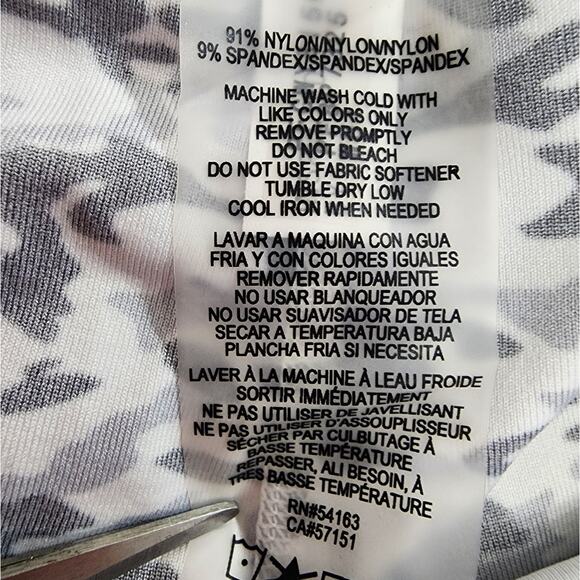 Calvin Klein Performance Leggings Womens L Black Gray White Ombre High Rise Crop - Picture 5 of 10